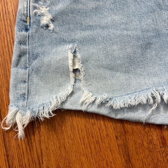 Agolde Parker Vintage Cut Off Shorts in Swapmeet size 29 - Picture 8 of 16